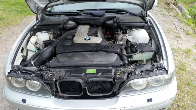 BMW 530 DIESEL COMBI  245 HK