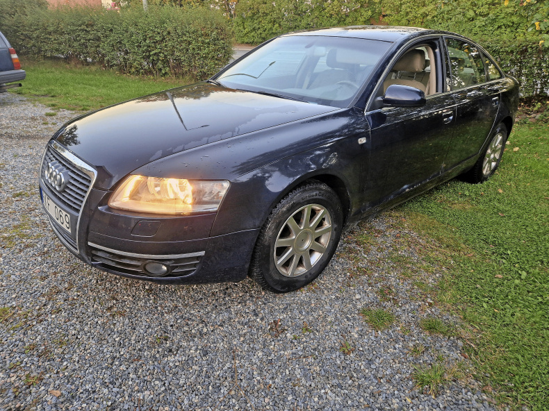 Audi A6 2,4