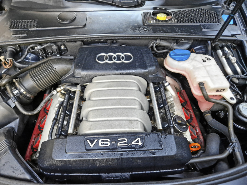 Audi A6 2,4