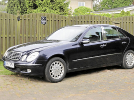 Mercedes-Benz 320
