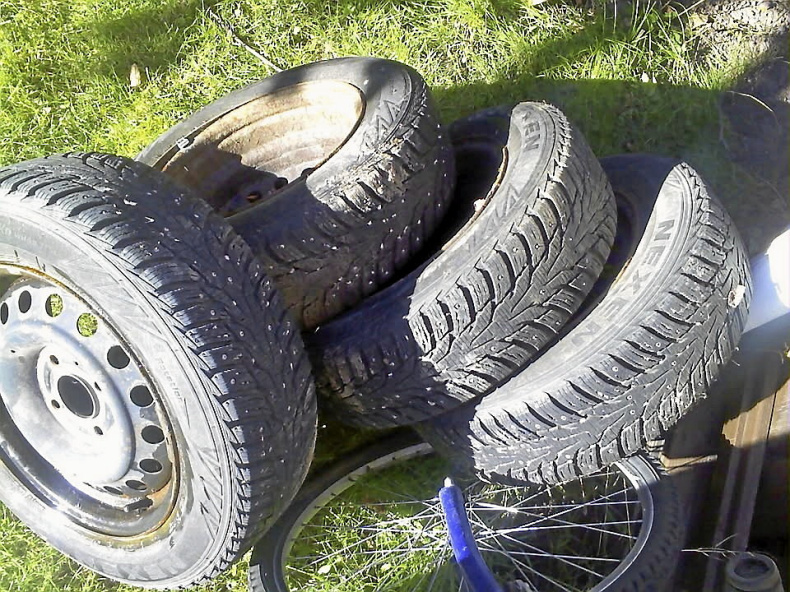 VINTERHJUL NISSAN mfl Bilmärken