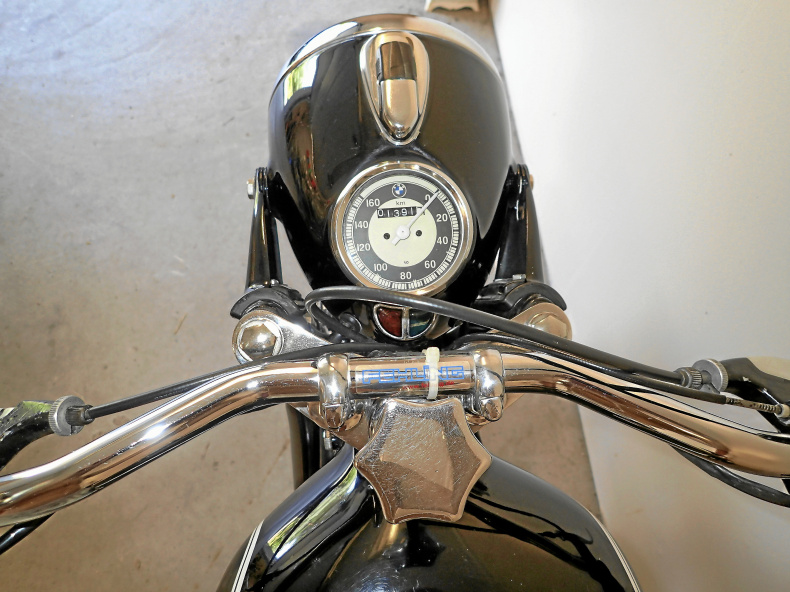 BMW R27