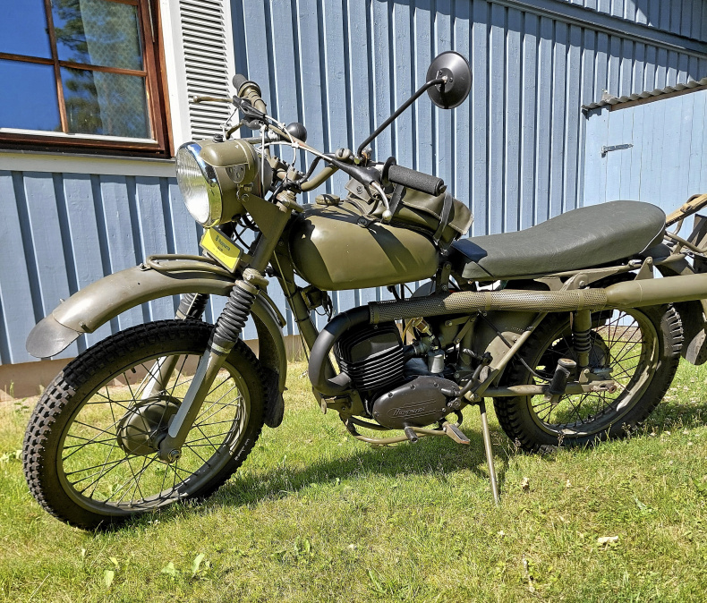 Militär MC