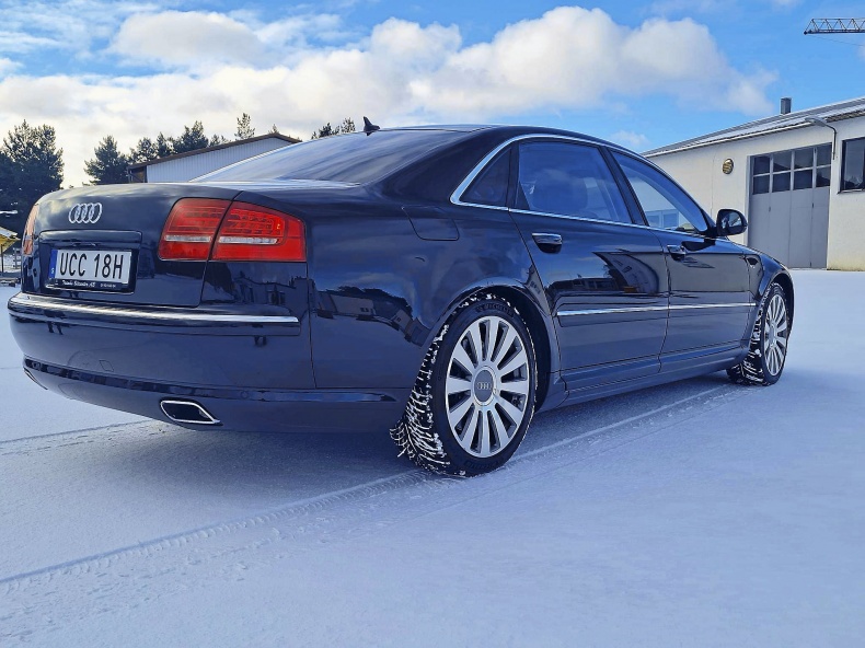 Audi A8 L W12 exclusive