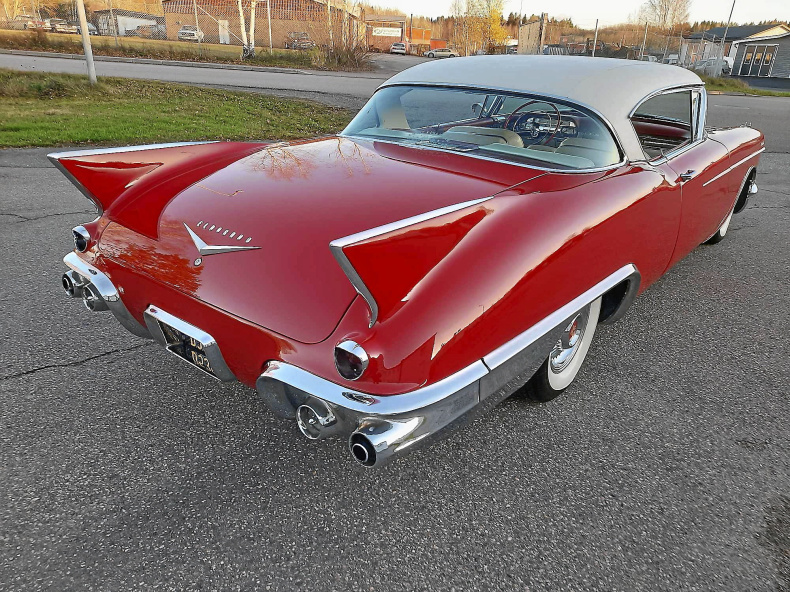 Cadillac Eldorado Seville