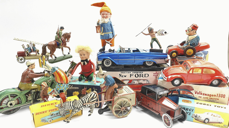 KÖPER Modellbilar, Dinky Toys,  Barbie, Tåg m.m.