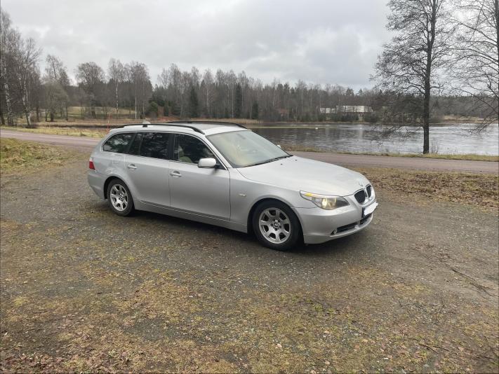 BMW e61 A-traktor 525i