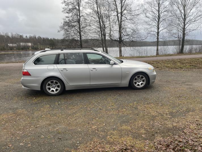 BMW e61 A-traktor 525i