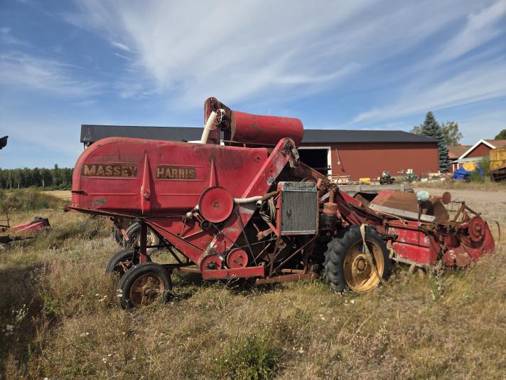 Tröska Massey Harris