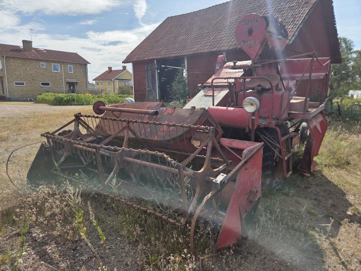Tröska Massey Harris