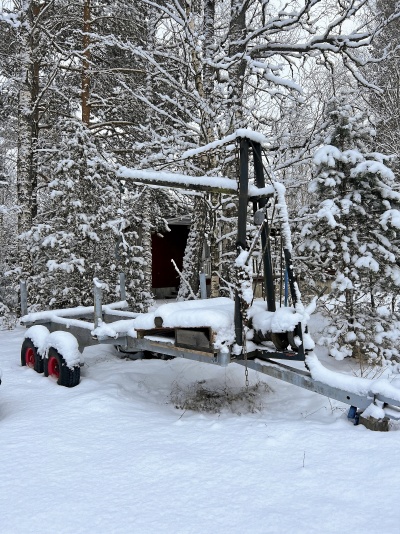 BM Viktor 230 med skogskärra