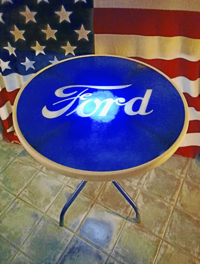 LOGOTYPE TABLE/FORD med belysning
