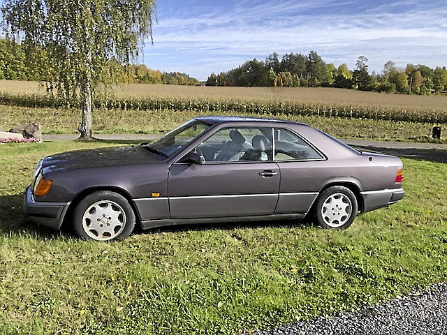 Mercedes-Benz 300 CE