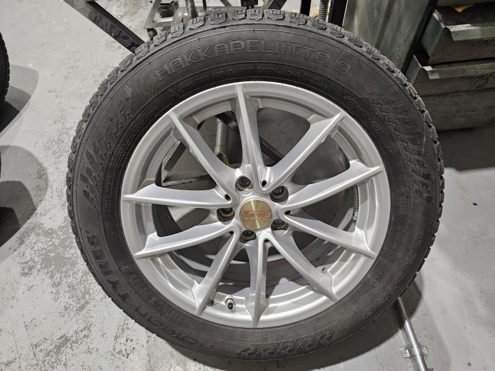 AUDI 17 TUM VINTERHJUL