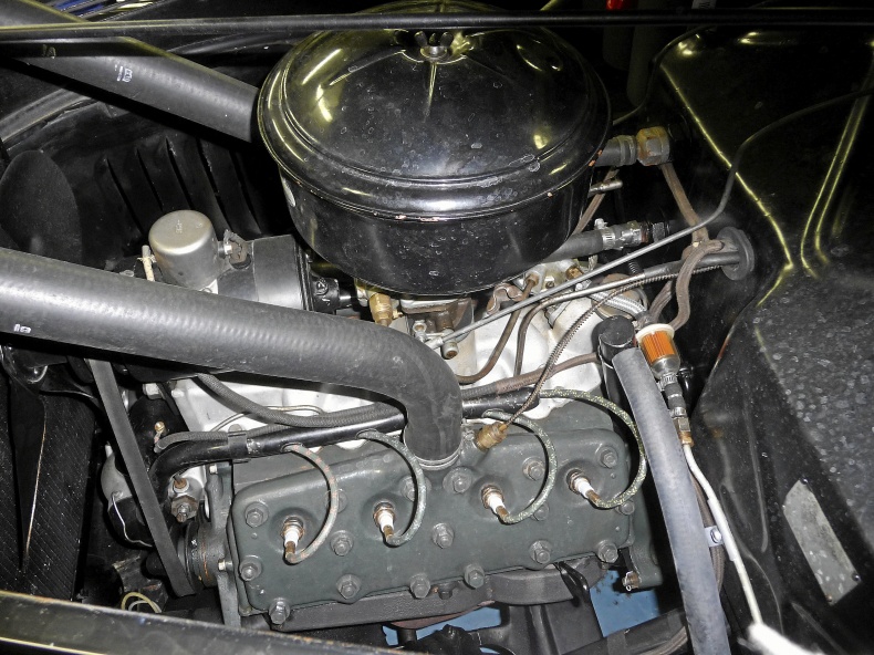 Ford Slantback V8
