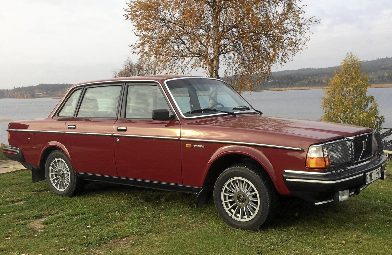 Volvo 240 GL