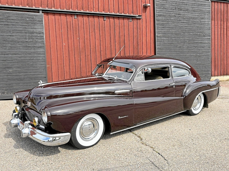 Buick Roadmaster Sedanet Custom