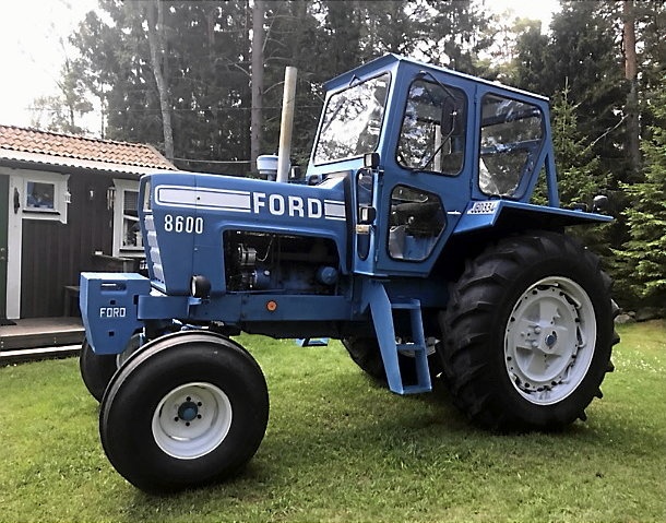 Ford 8600